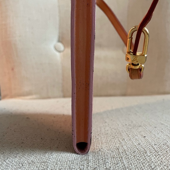 Louis Vuitton Monogram Vernis Mott Pouch - Picture 14 of 15